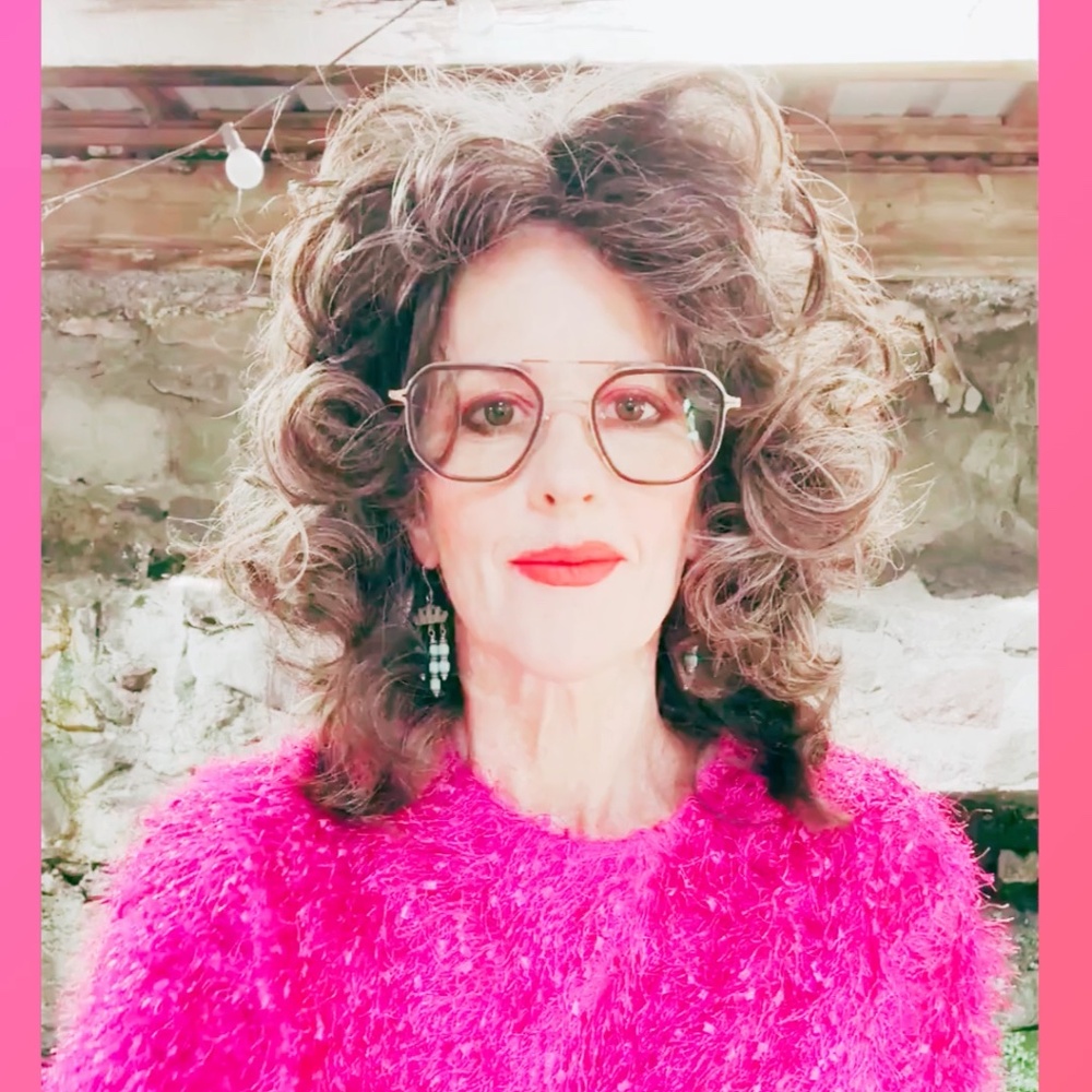 Meet your Posher, Rebekah